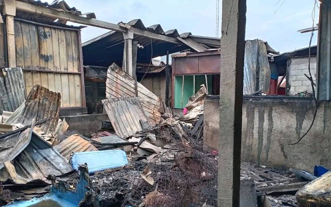 Incendio en el mercado Oriental de Managua destruye 25 tramos