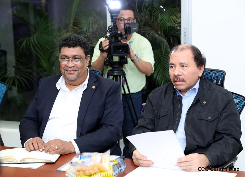 Ortega reincorpora a Valdrack Jaentschke a su “club” de 25 asesores