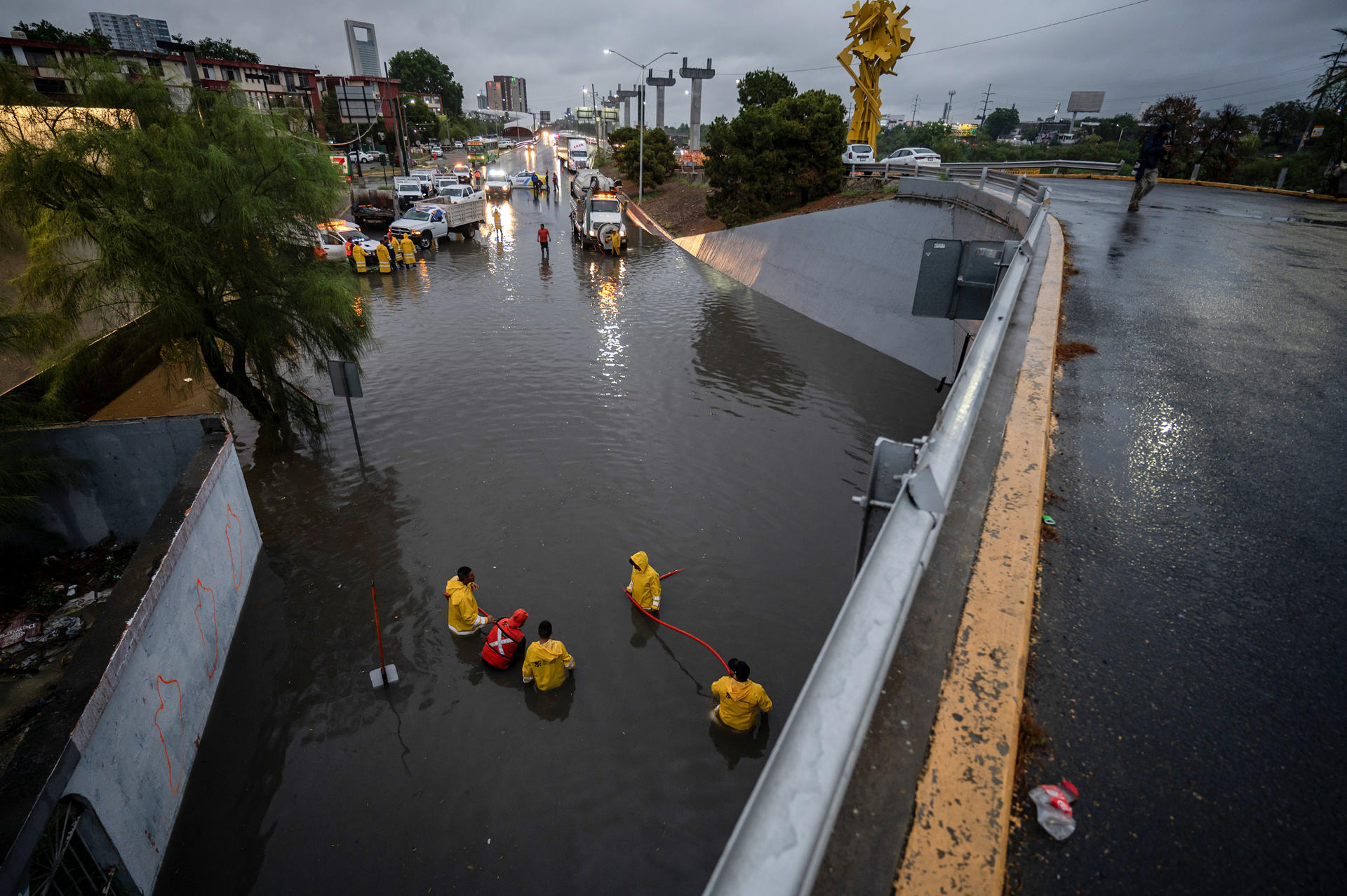 Suma cuatro muertos el paso del ciclón Alberto por el norte de México