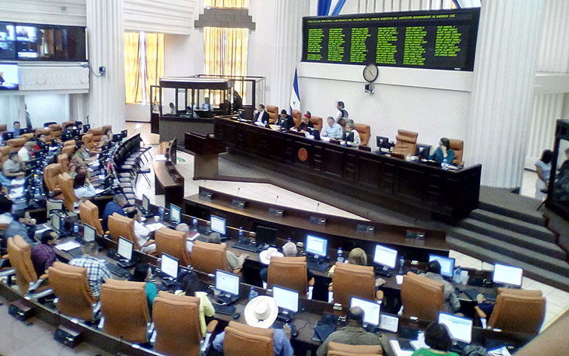 Reformas electorales serán en la Asamblea y con partidos políticos, insiste magistrado Rosales