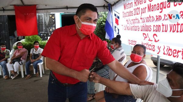 Un día de mitin político con un candidato presidencial en Nicaragua