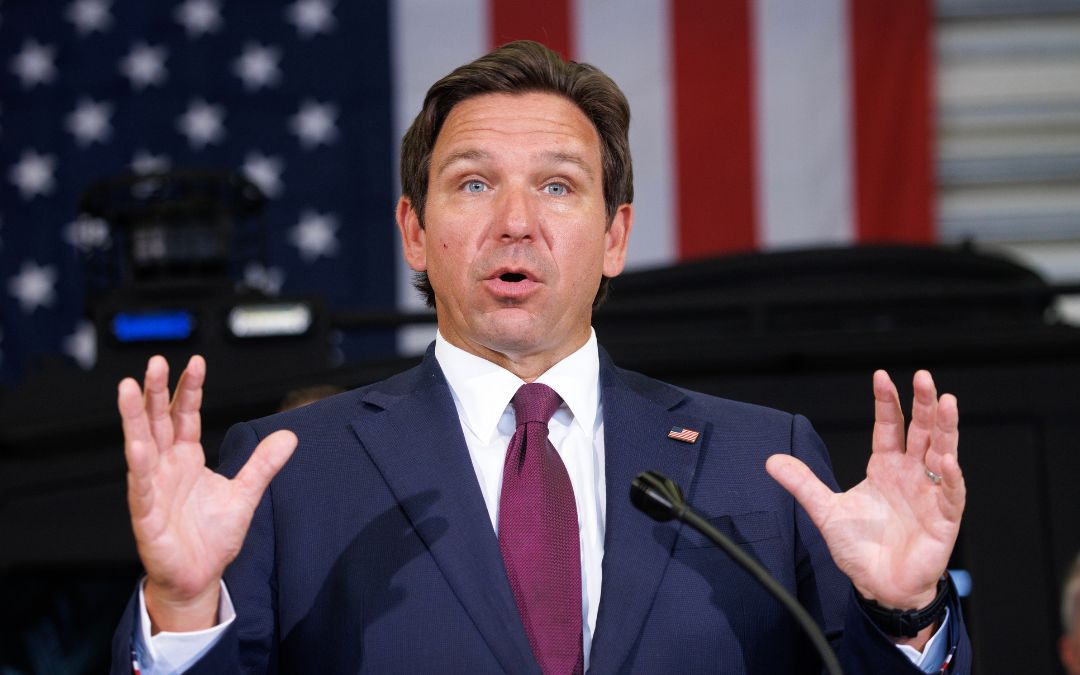 Florida anuncia el ‘Depósito de deportación’, un nuevo centro de detención de inmigrantes