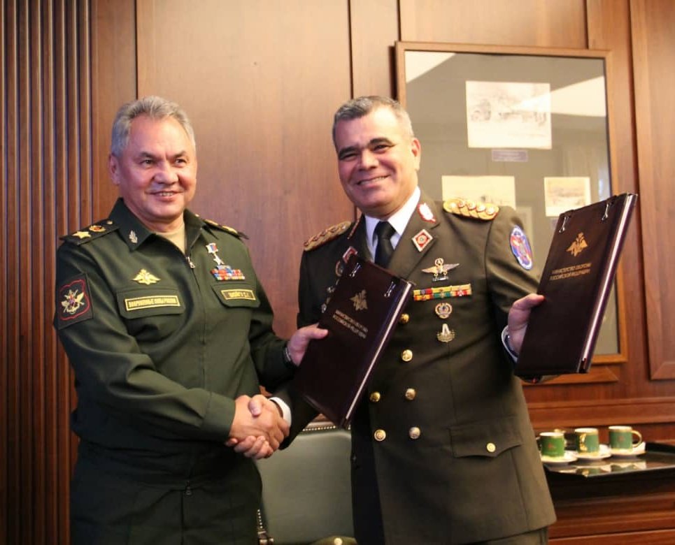 Rusia y Venezuela acuerdan reforzar cooperación militar