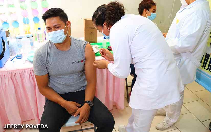 Médicos en el exilio expresan su preocupación por la aplicación de vacunas cubanas