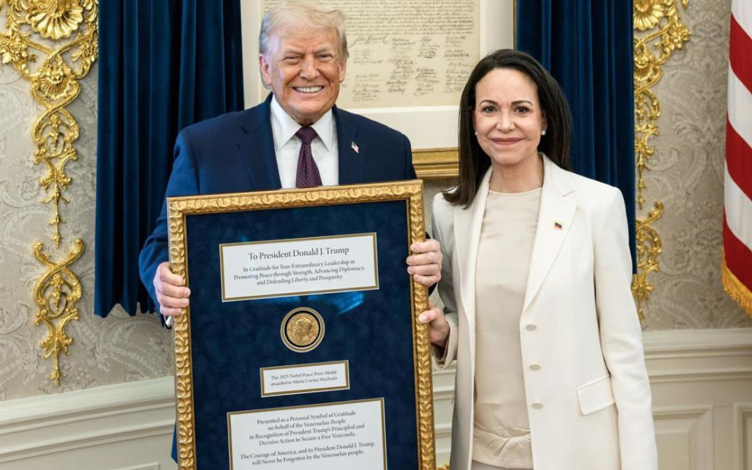 El Instituto Nobel recuerda que premio es intransferible tras entrega de medalla a Trump
