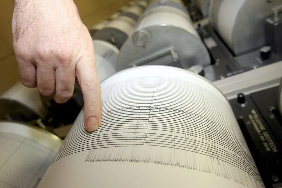 Un terremoto de 6,9 sacude el sudoeste de Japón y desencadena un aviso por tsunami