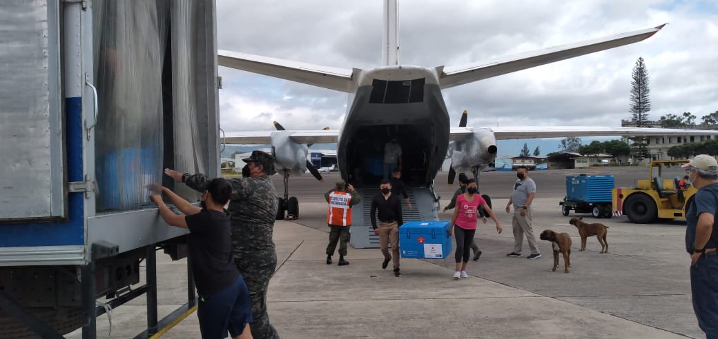 Nicaragua devuelve a Honduras 100.000 dosis de vacunas Pfizer que le prestó