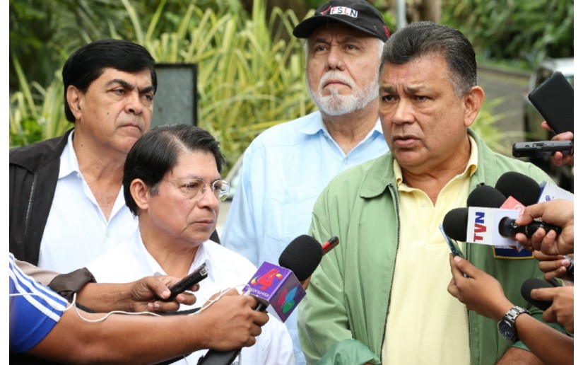 Navarro insiste en reformas electorales negociadas en la Asamblea Nacional