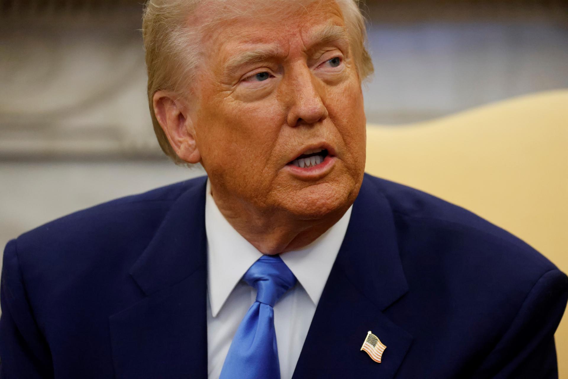 Los teléfonos de Apple transcriben la palabra «racista» como «Trump» durante unas horas