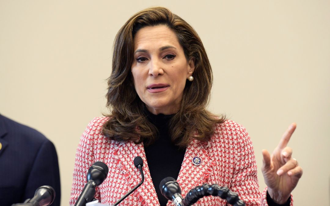 Impulsan la Ley Dignidad que busca amparar a migrantes que llegaron a EEUU antes de 2021
