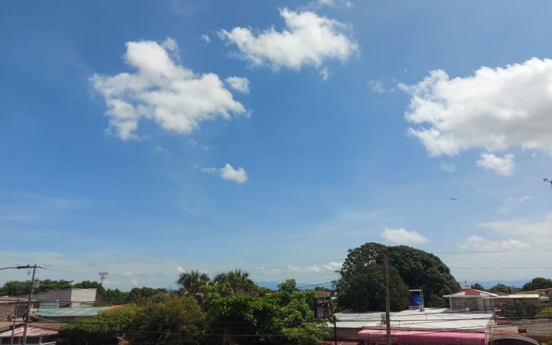 El pronóstico del clima: ambiente “muy caluroso” y lluvias después del mediodía