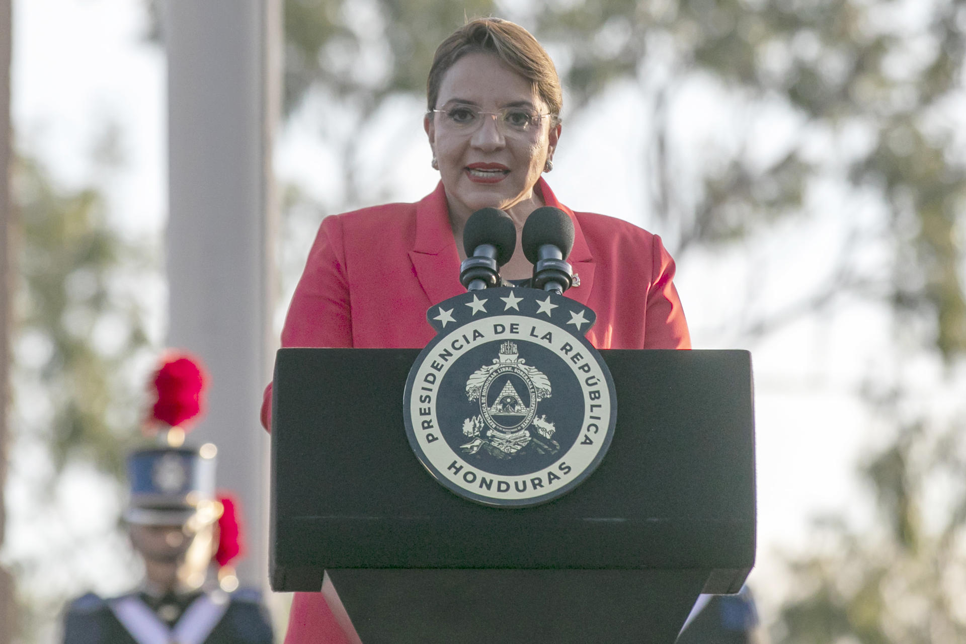 Xiomara Castro condena la «injerencia del presidente de EEUU» en elecciones de Honduras