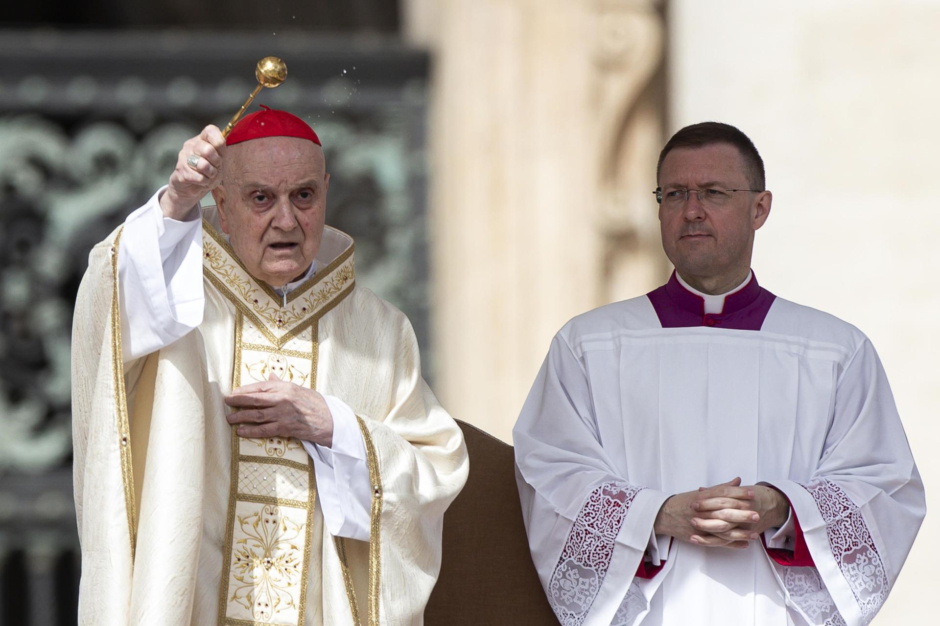 El papa en la misa del Domingo de Resurrección: «Jesús llora las lágrimas de quien sufre»