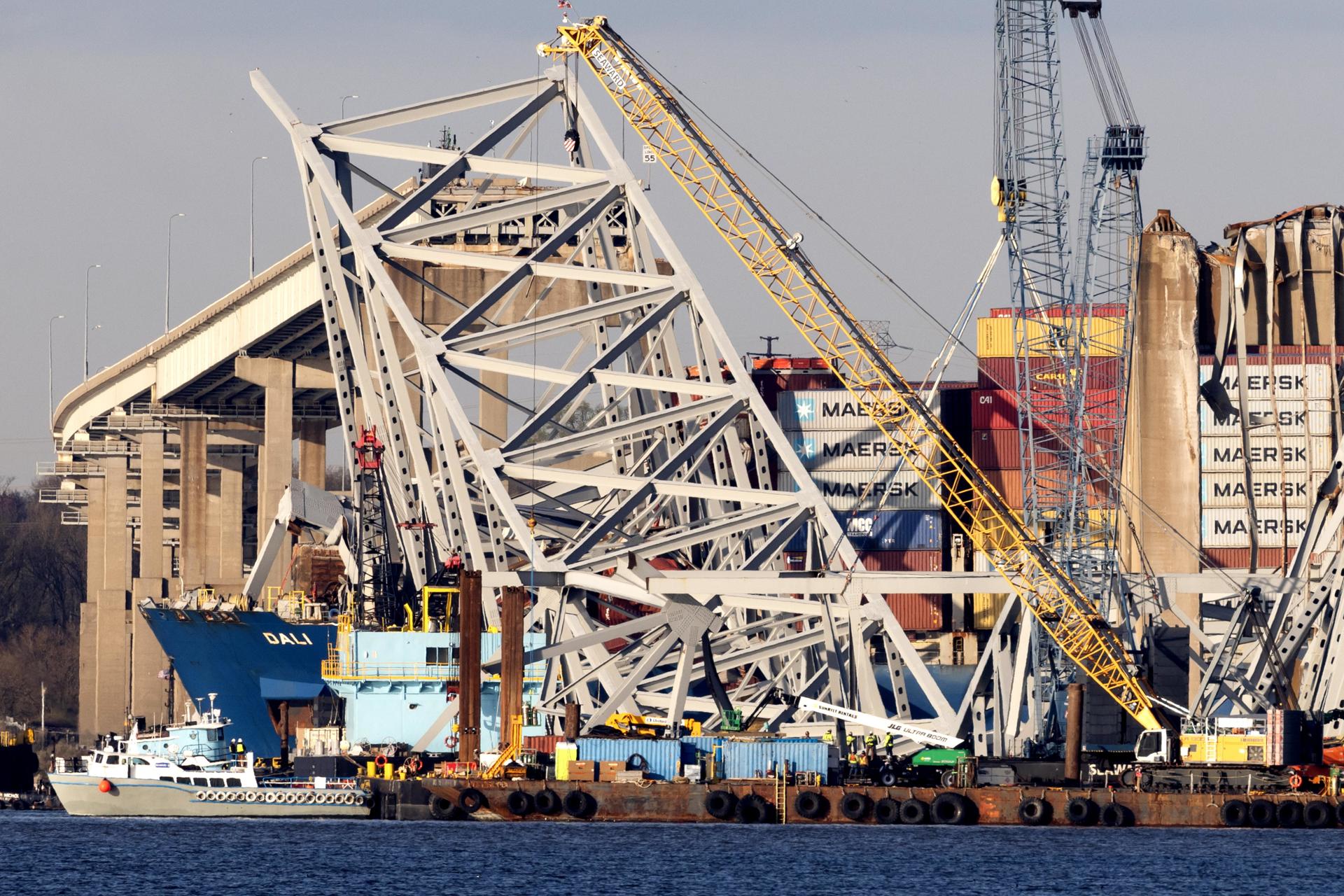 EE.UU. demanda por 100 millones de dólares a dueños de buque que colapsó puente de Baltimore