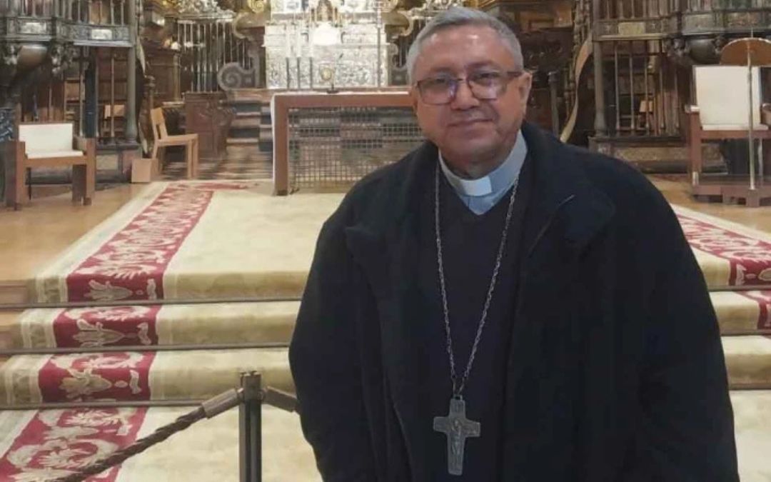 Monseñor Isidoro Mora reaparece desde el exilio: “Todo sufrimiento tiene su recompensa”