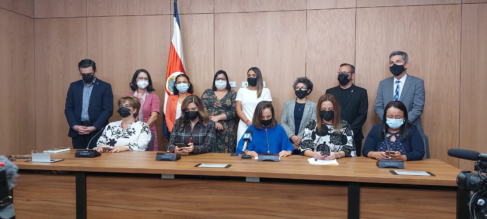 Parlamentarios ticos desconocen resultados electorales en Nicaragua y piden liberación de presos políticos