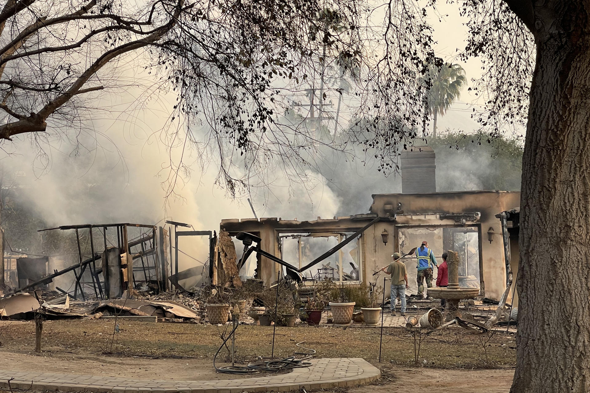 Los incendios en Los Ángeles podrían dejar pérdidas de más de 50.000 millones de dólares