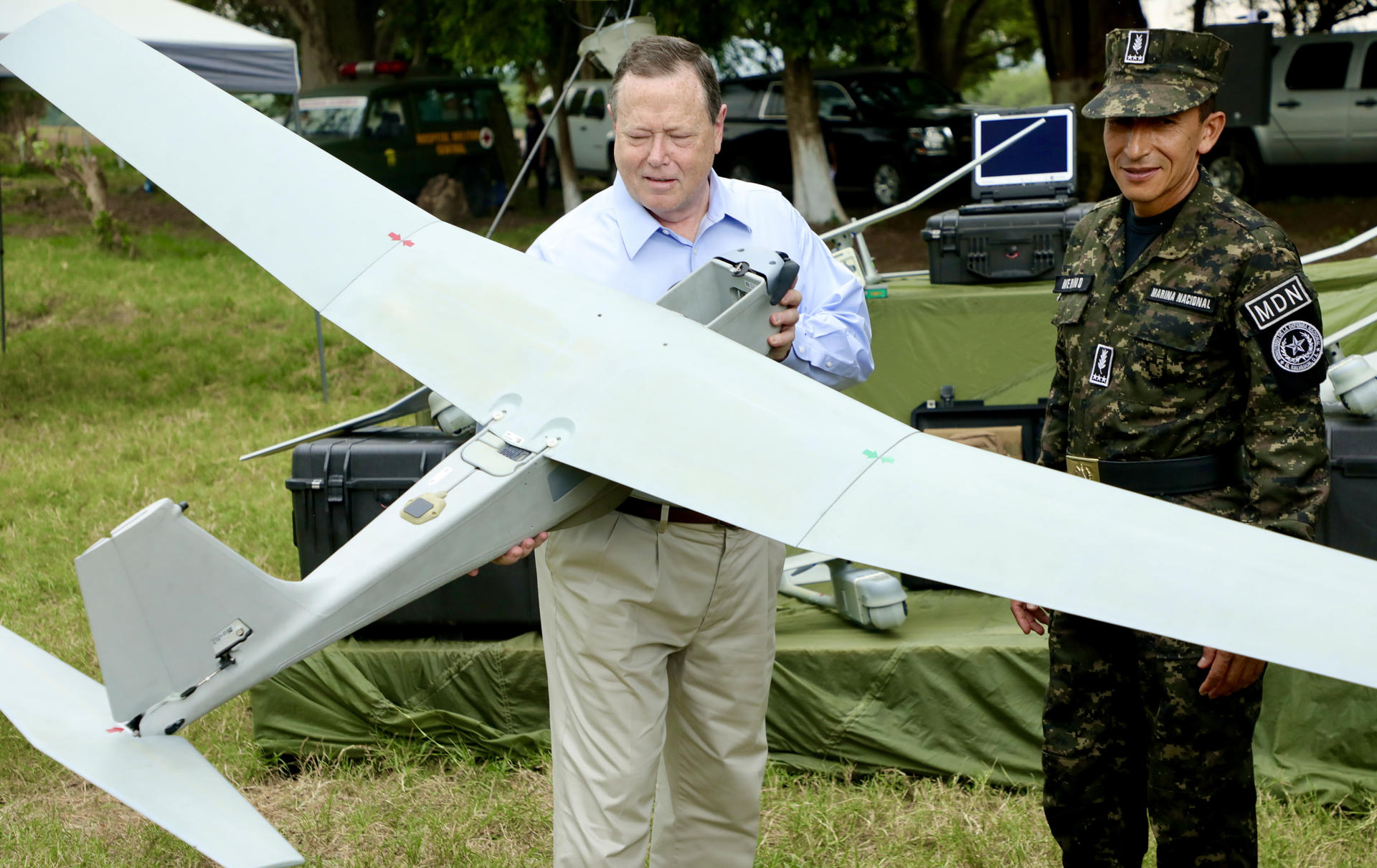 Estados Unidos dona drones a El Salvador para vigilar los «cruces ilegales» de migrantes