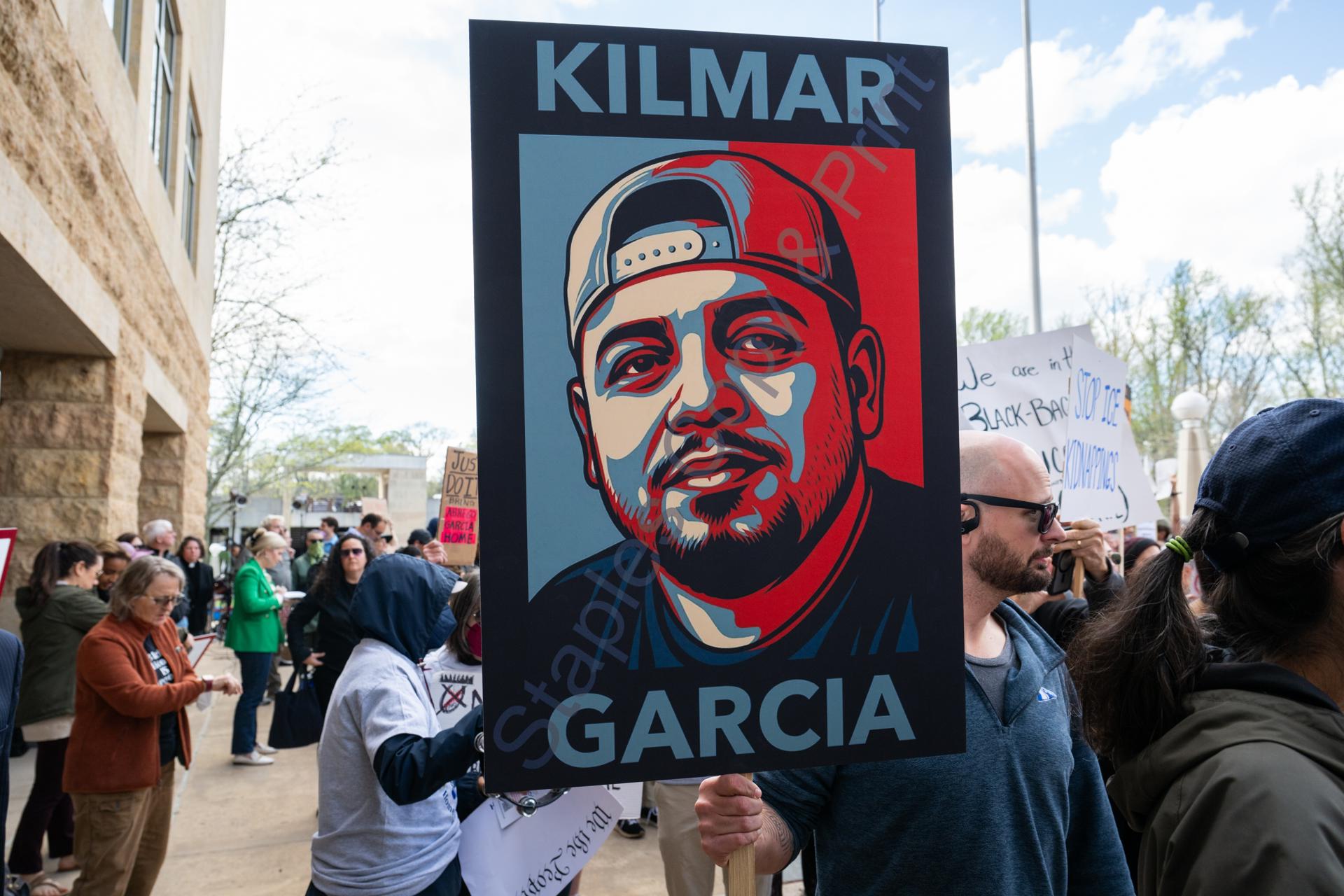Kilmar Ábrego García denuncia que sufrió torturas en la megacárcel de El Salvador