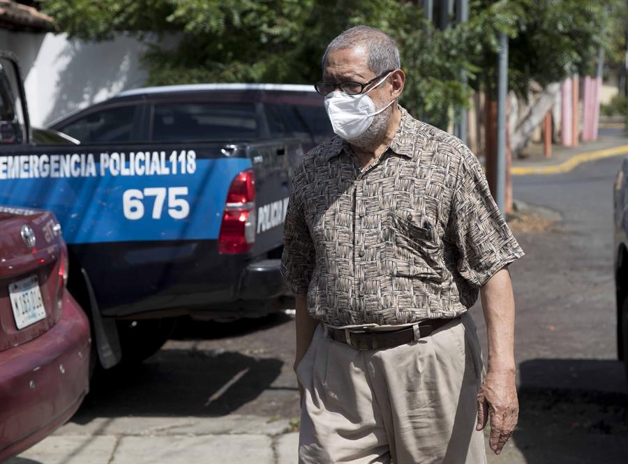 Exdiplomático Edgar Parrales es acusado de «incitar a la violencia»