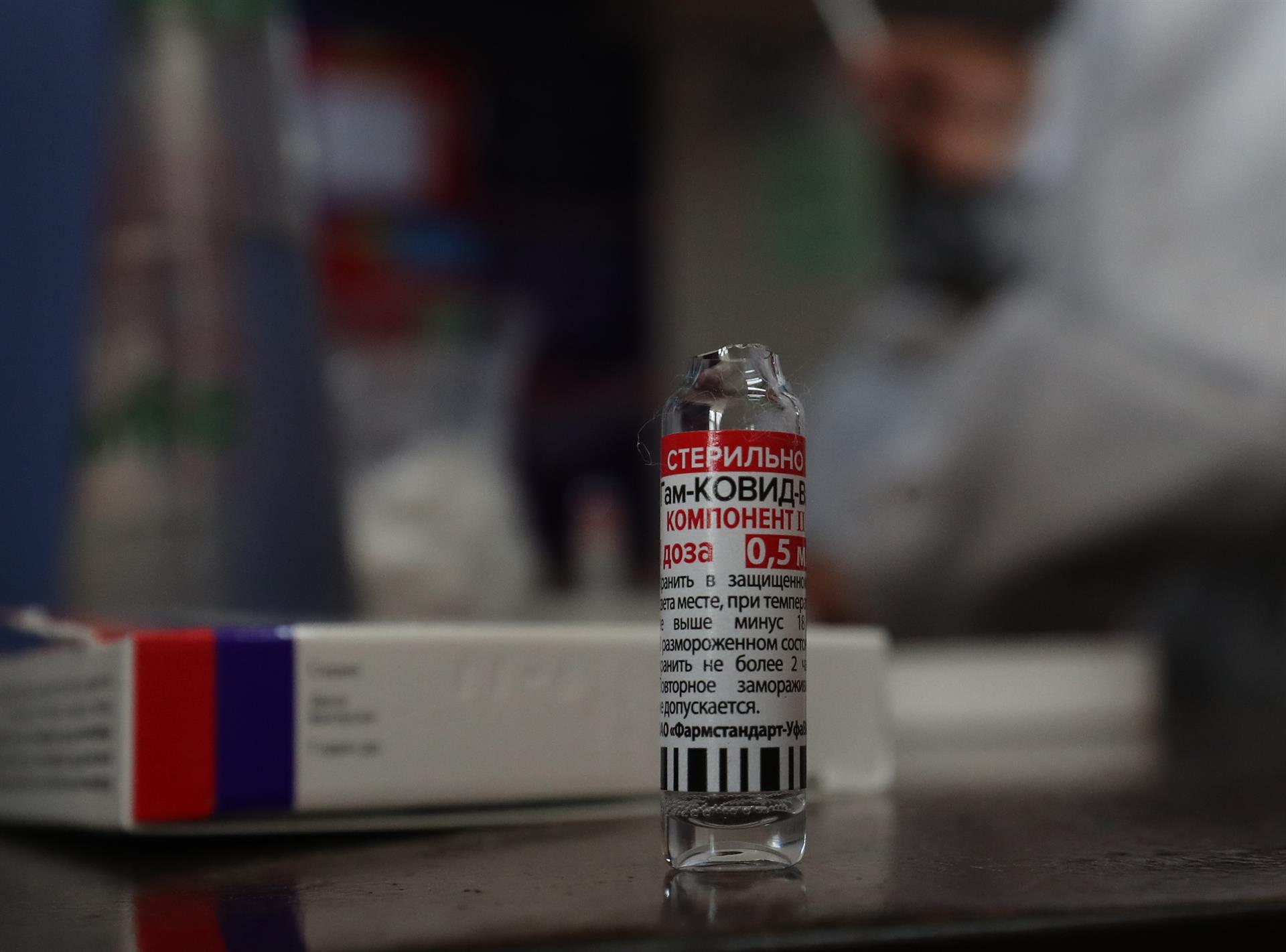 Creadores de Sputnik V dicen que pueden adaptar la vacuna a ómicron en 45 días