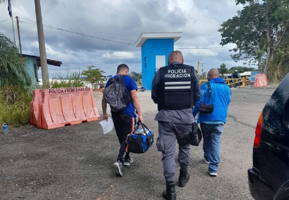 Temen por integridad física de nicaragüense deportado de Costa Rica