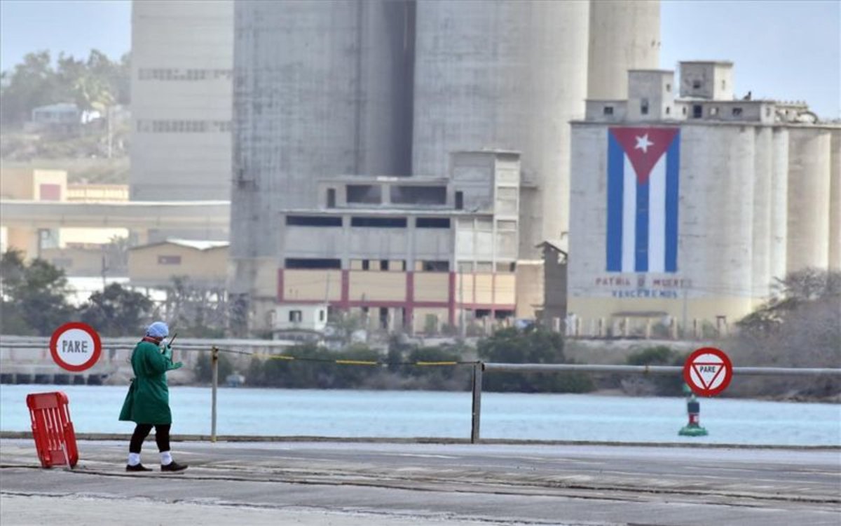 Nicaragua envía a Cuba tercer cargamento con donación de alimentos y enseres