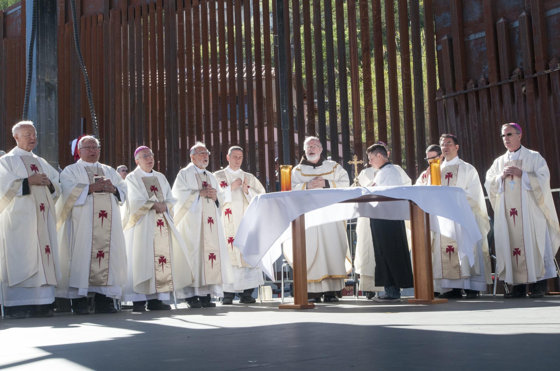 Obispos católicos de EE.UU. piden perdón por crear «traumas» a generaciones de indígenas
