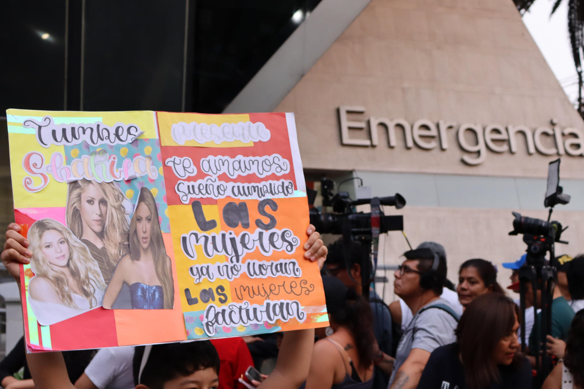 Shakira confirma concierto de este lunes en Lima, tras suspender el primero por su salud