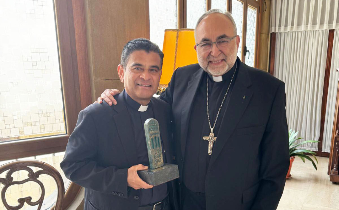Francisco elige a monseñor Álvarez para que participe en el Sínodo de la Sinodalidad