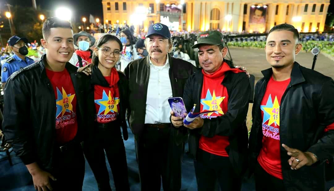 Bonos de hasta un millón de córdobas a oenegés y artistas leales a Ortega