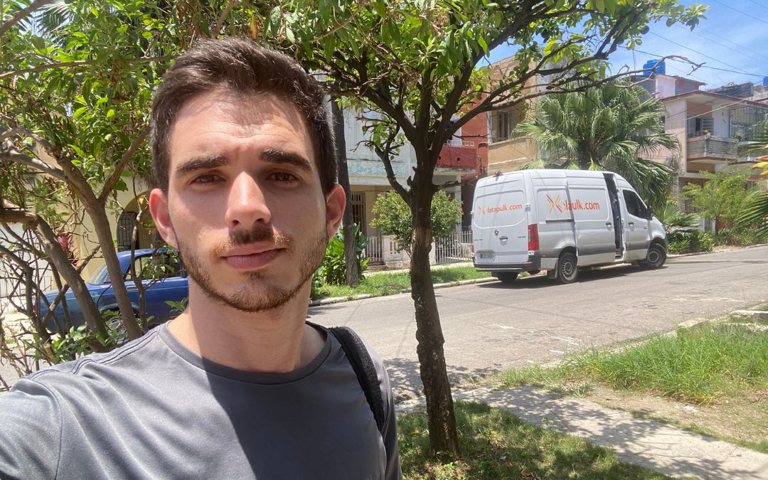 El régimen le impide el ingreso a Nicaragua del activista cubano Leandro Hernández