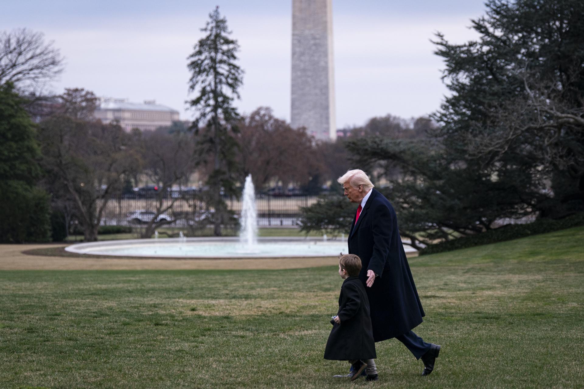 Donald Trump dice que hablará con Putin el martes y tendrá «algo que anunciar»