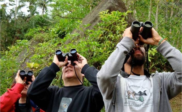 Dictadura condiciona el ingreso de binoculares a Nicaragua. ¿A qué le tienen miedo?