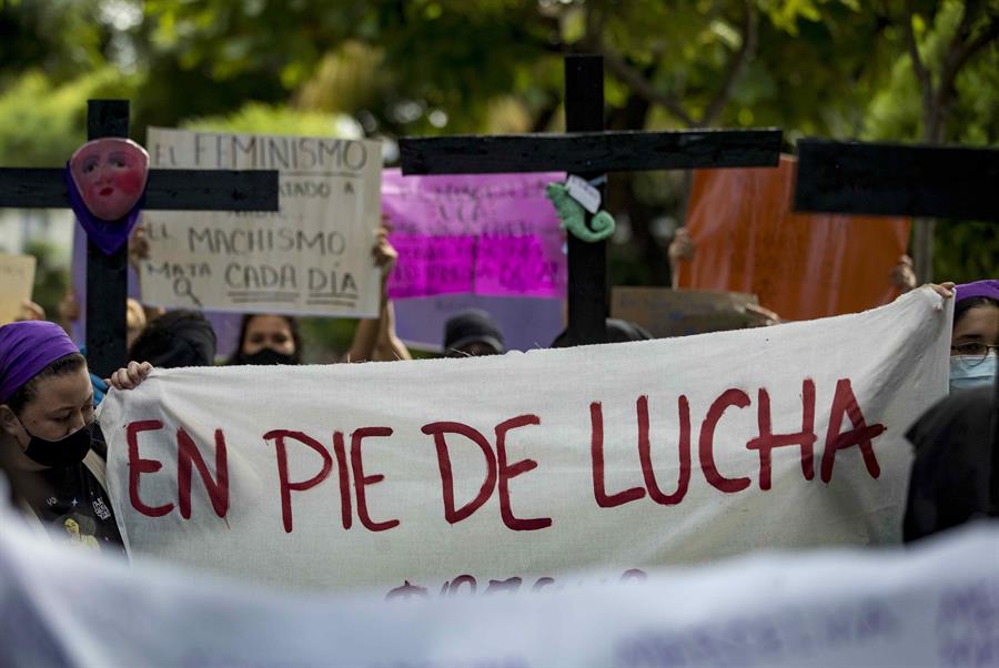 La Policía, la institución que desoye las denuncias de las mujeres, elaborará una estrategia contra la violencia machista