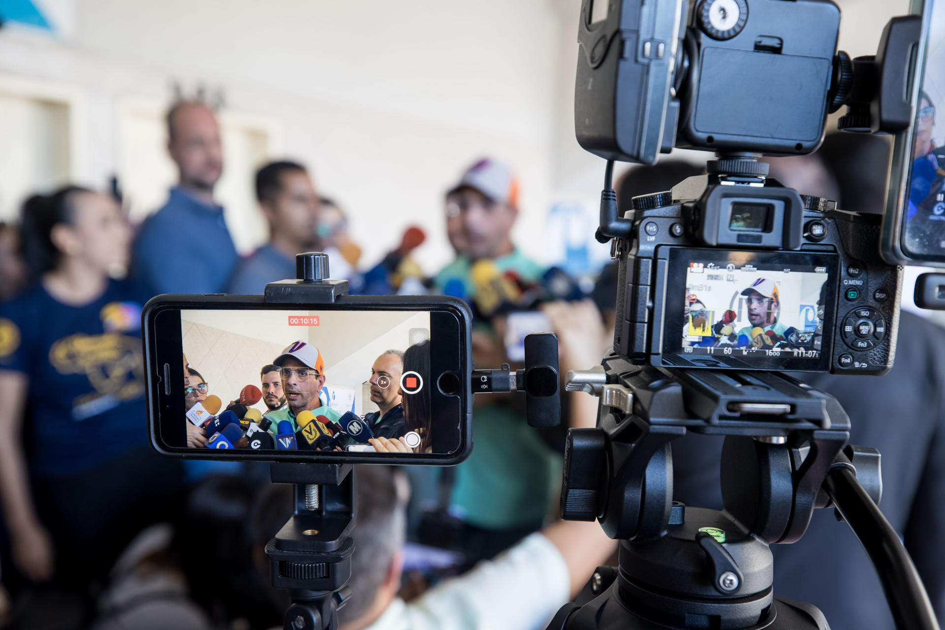 Liberan a la periodista Carmela Longo en Venezuela tras un día detenida por «terrorismo»