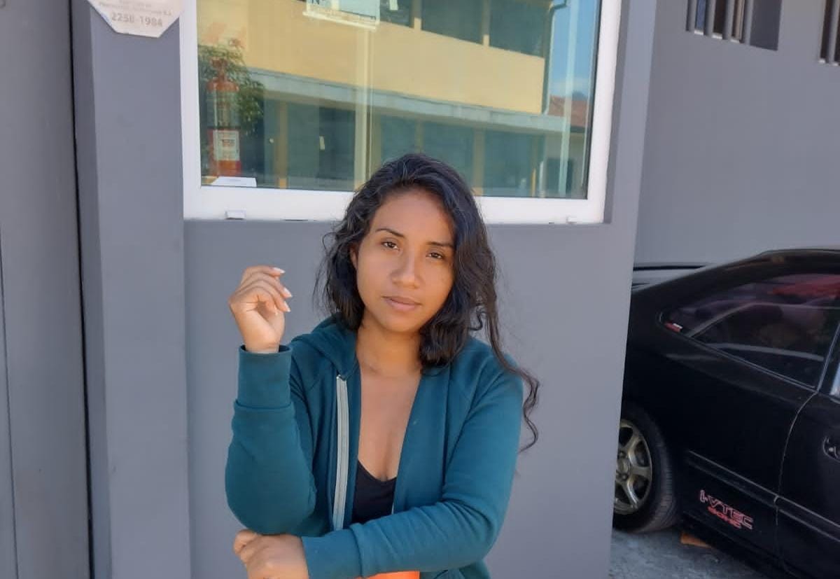 Nahomy, una joven madre marcada por la lucha contra la dictadura orteguista