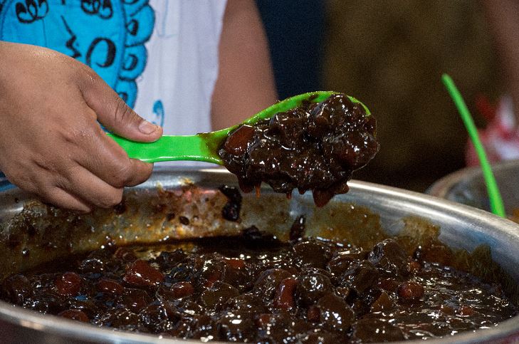 Un balde de jocotes se vende por 700 córdobas, preparar almíbar saldrá caro