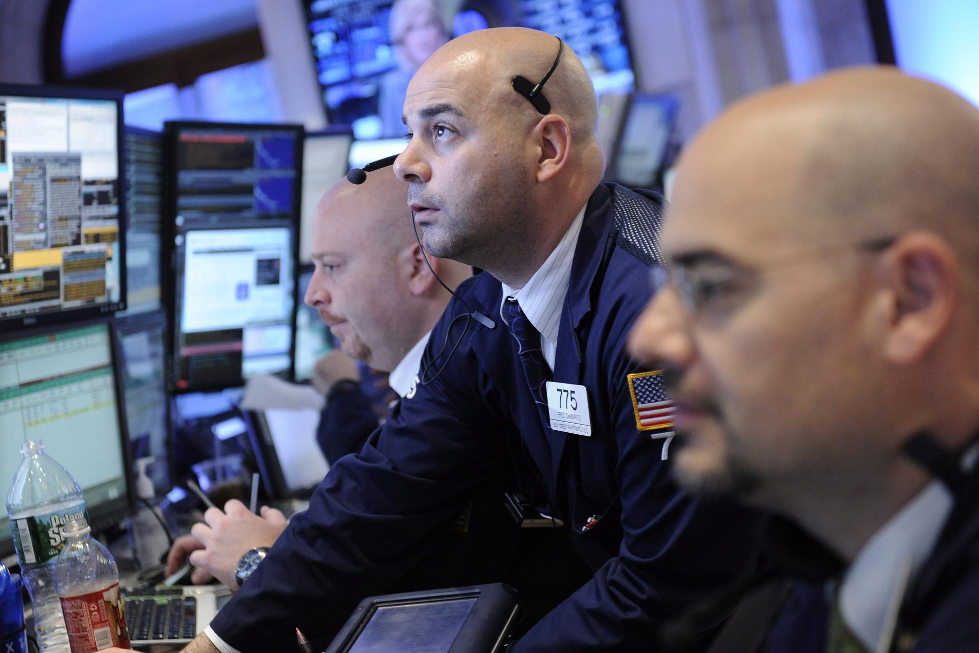 El petróleo Texas cae 7,65% tras respuesta arancelaria china y toca ya niveles de covid-19