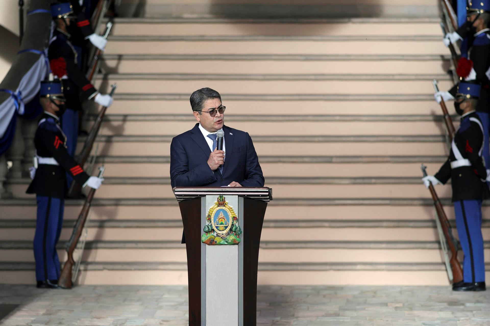 Presidente de Honduras urge ratificar el tratado limítrofe que firmó con Ortega