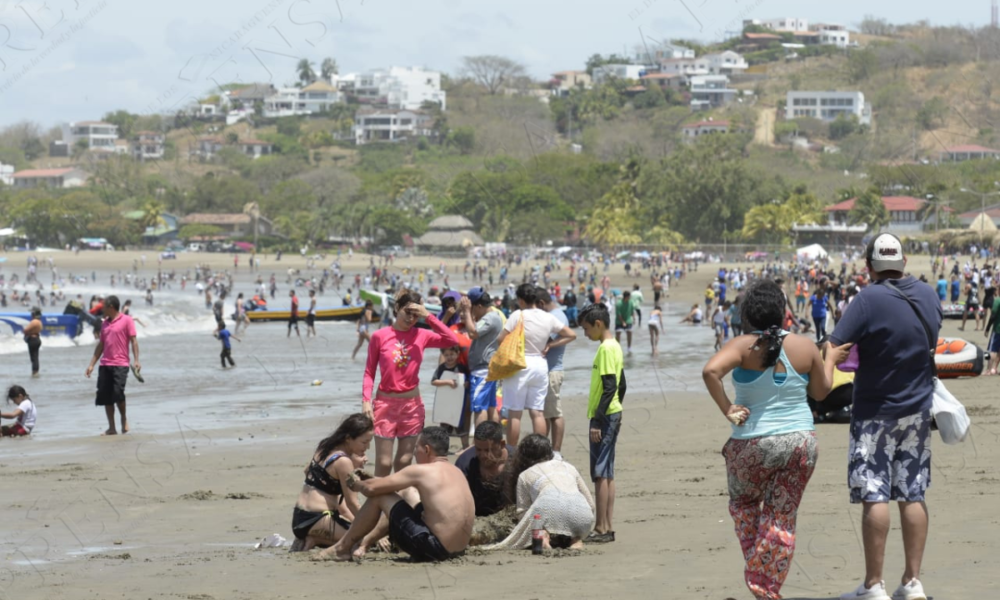 El régimen organiza miles de actividades para el Plan Verano, pese al llamado de la OPS a evitar aglomeraciones