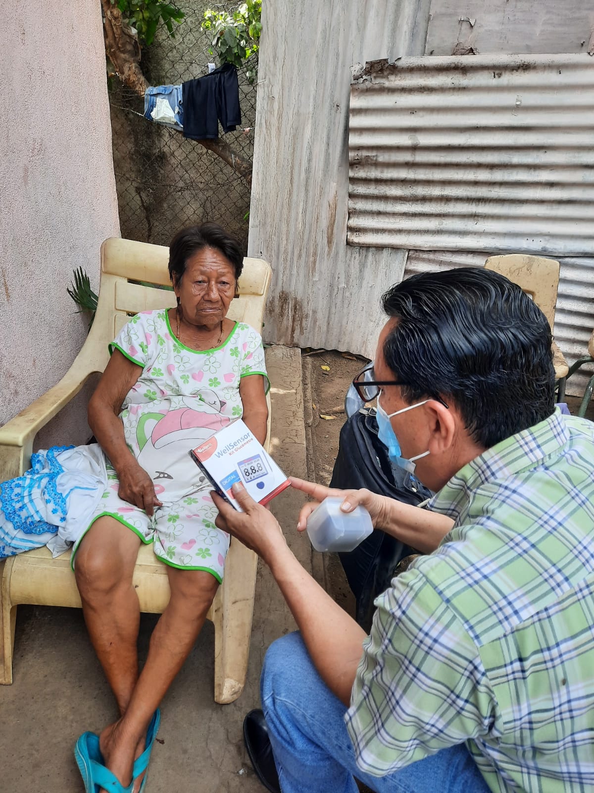 Doña Coquito, «la abuelita vandálica», lucha por su salud y por el fin de la dictadura