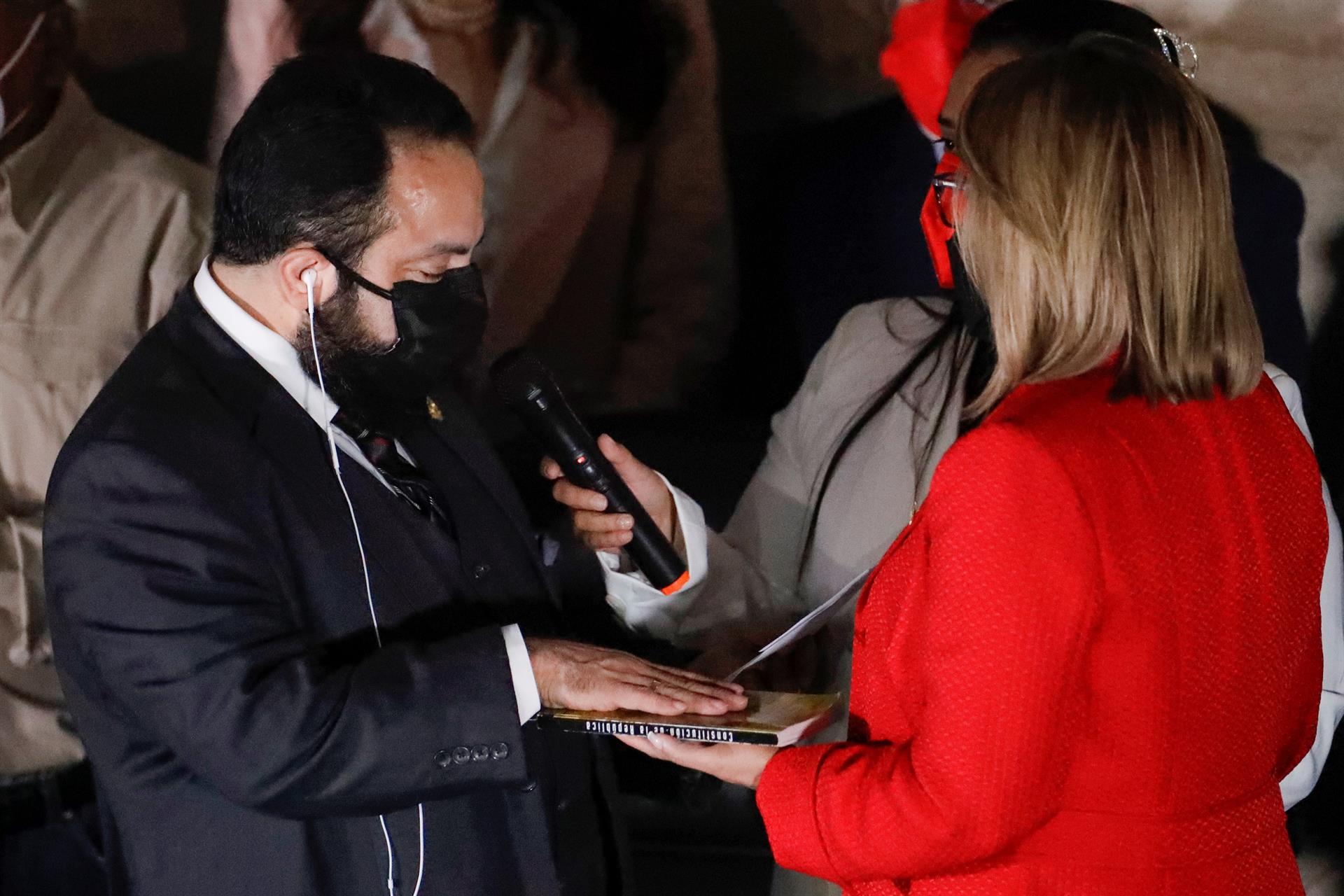 Crisis en Honduras deriva en elección de dos juntas directivas en Parlamento