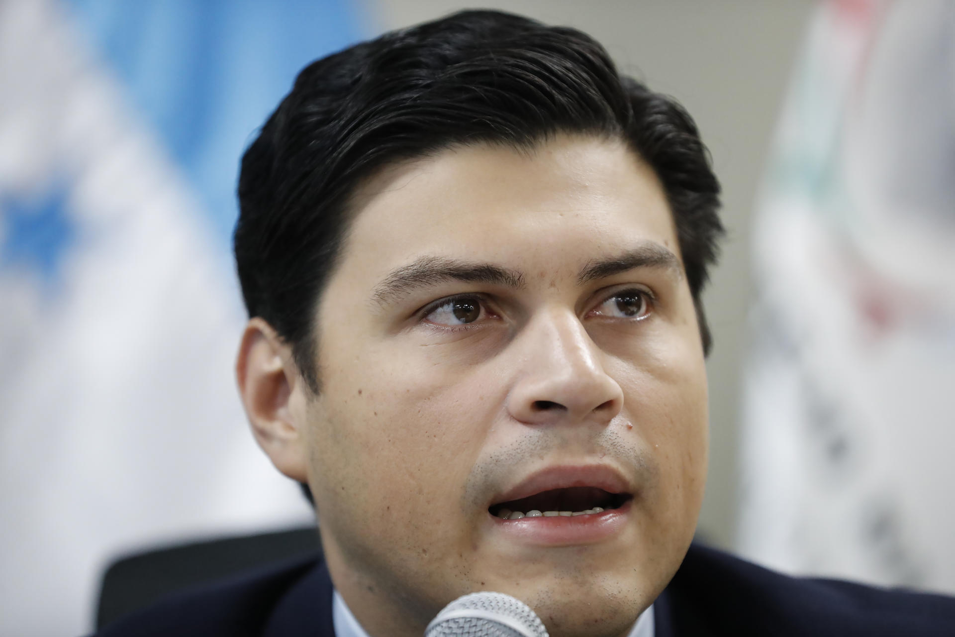 Consejero oficialista del CNE de Honduras denuncia fallas de seguridad en el escrutinio