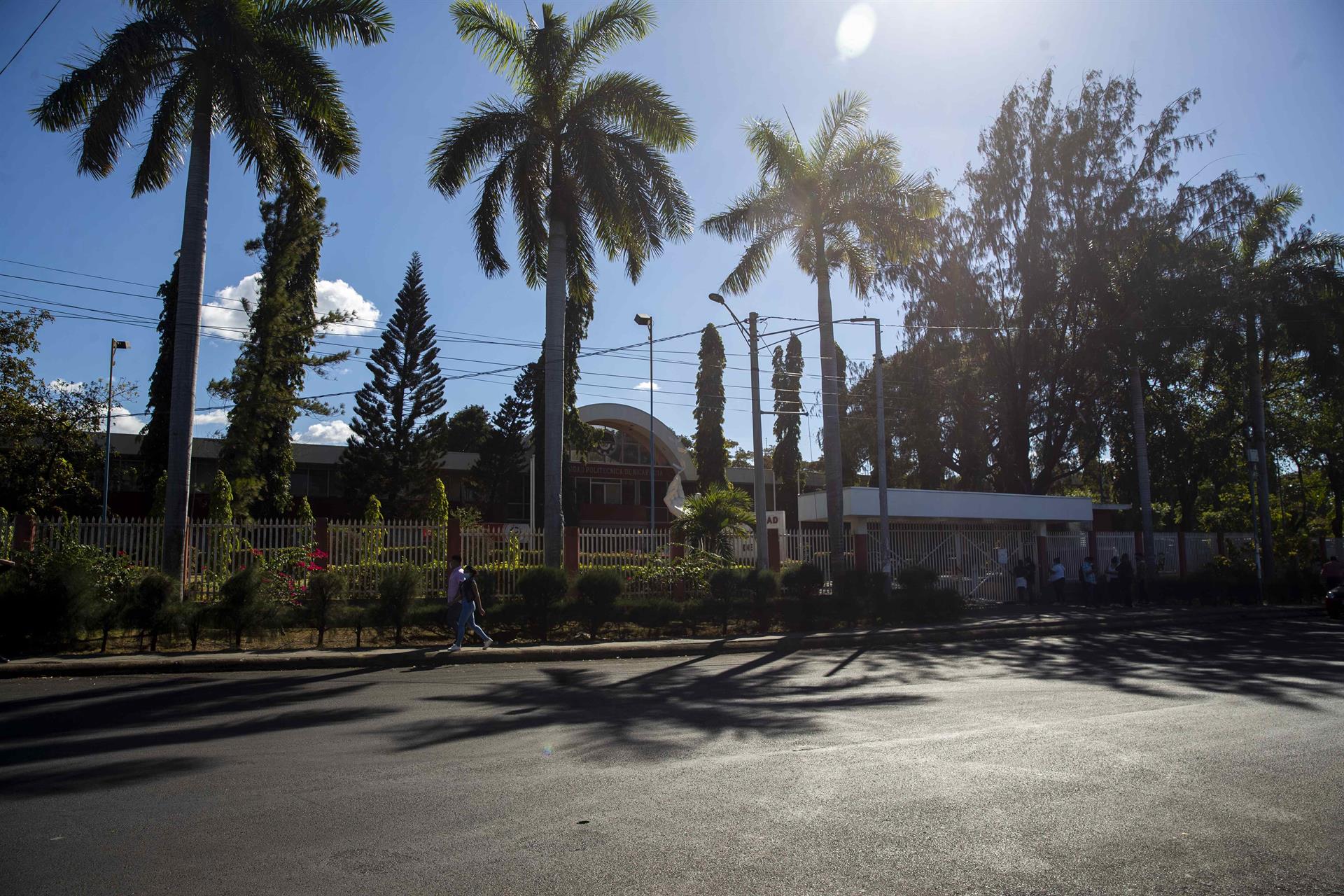 Estudiantes viven incertidumbre ante el cierre de catorce universidades en Nicaragua