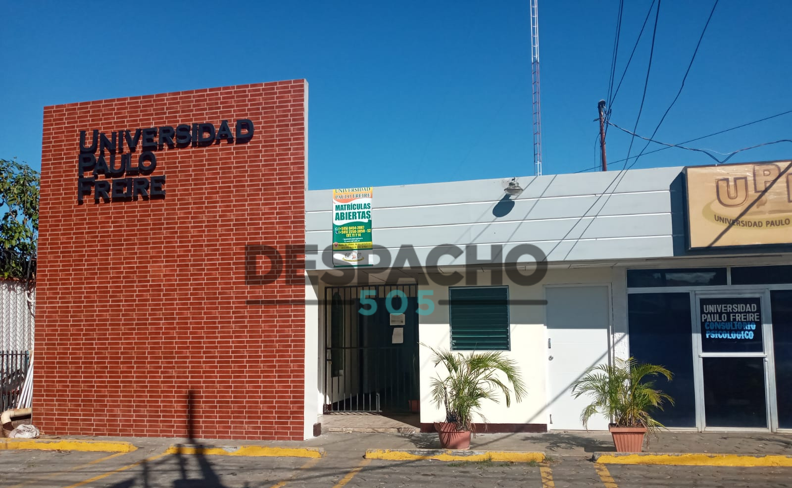 Clases en la Paulo Freire continúan, la incertidumbre también