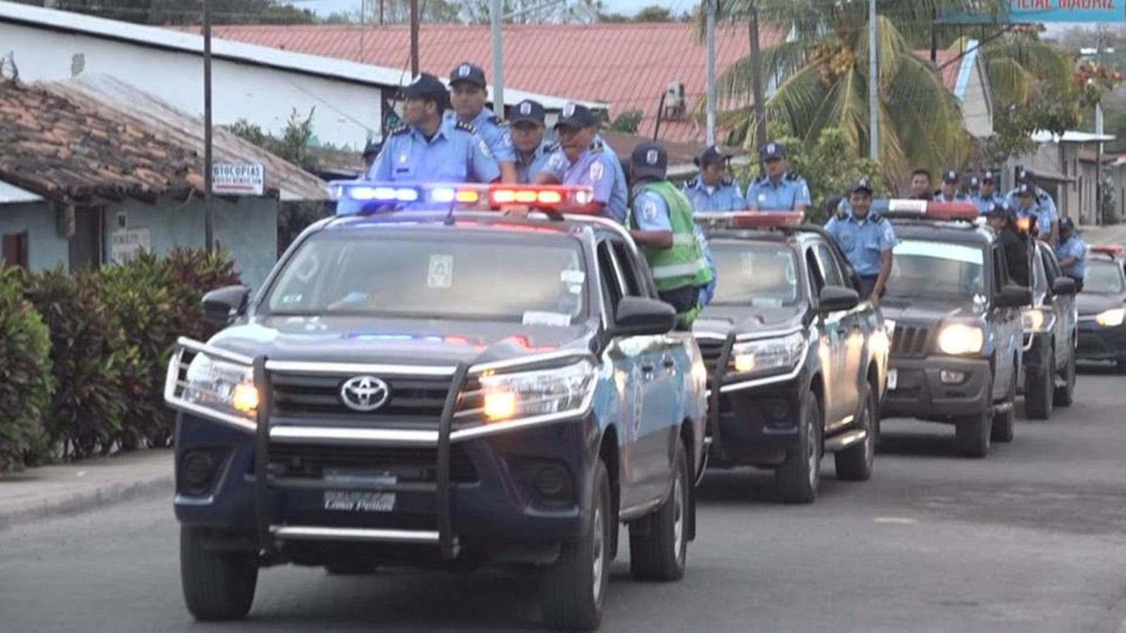 Rotaciones, renuncias y retiros en varias delegaciones policiales del país