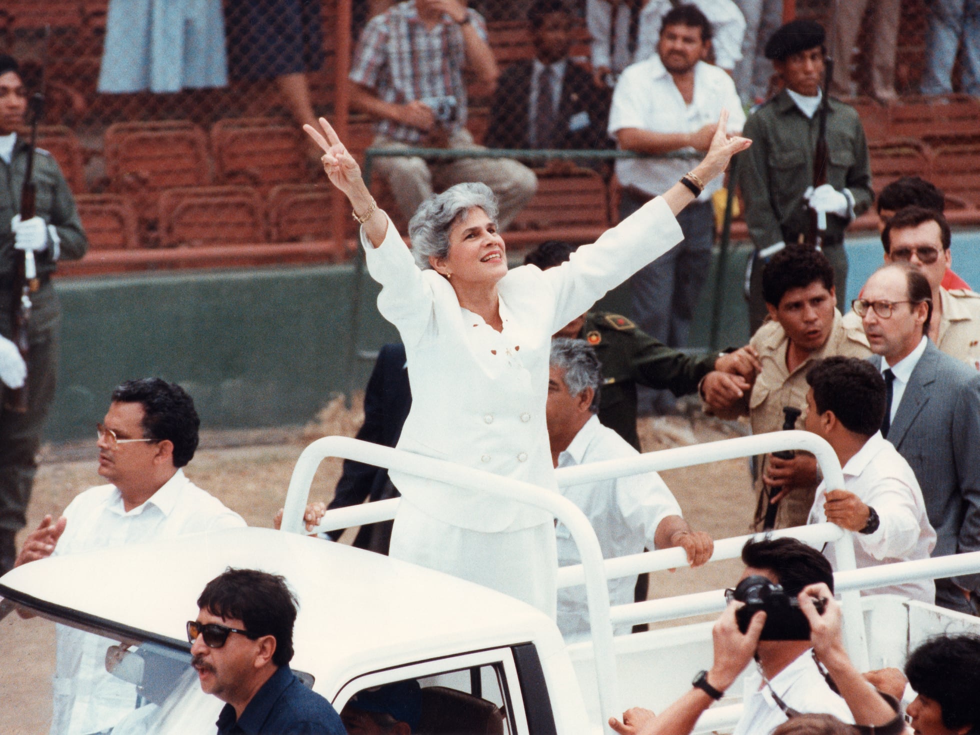 Muere la expresidenta Violeta Barrios de Chamorro en Costa Rica a los 95 años