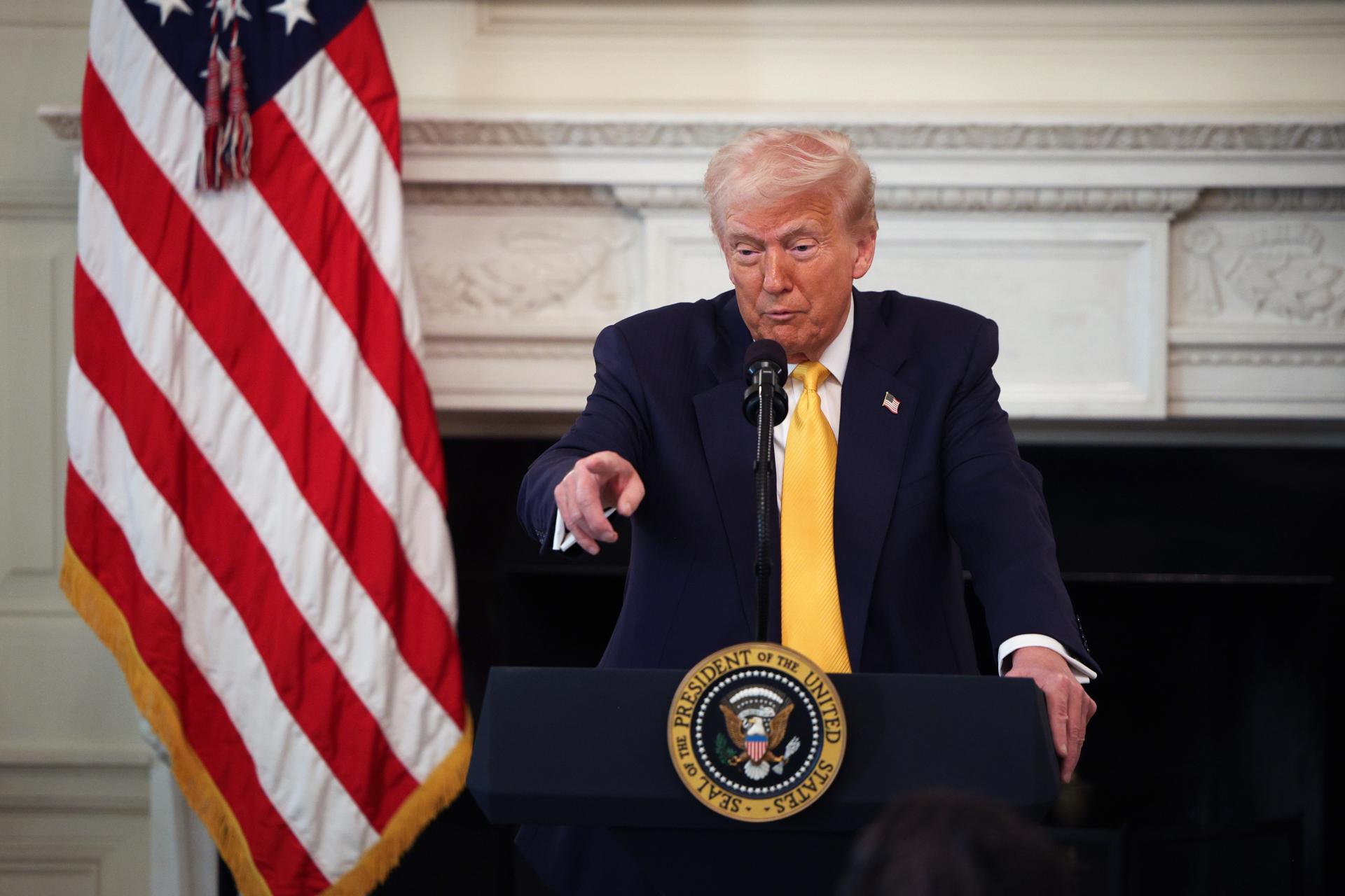 Presidente de Estados Unidos dice que Maduro estaba «listo para irse», pero que Biden «lo fortaleció»