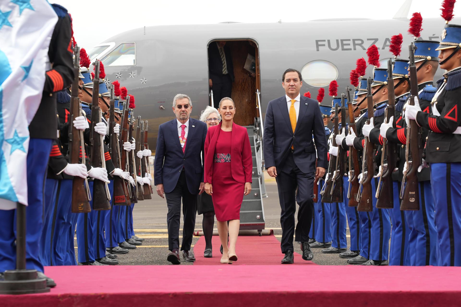 Sheinbaum convoca en la Celac a una cumbre económica en medio de la guerra arancelaria